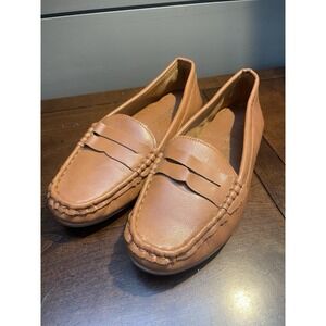 Classic Women's Camel Brown Penny Loafers Size 6.5 EUC
